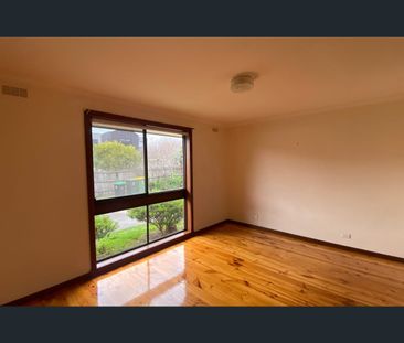 2/12 Best Street, Reservoir, Vic 3073 - Photo 4