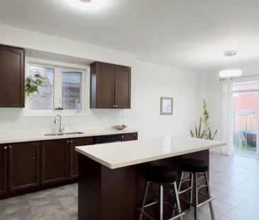 For Lease - 992 Wrenwood Drive Unit# Main, Oshawa, Ontario - Photo 2