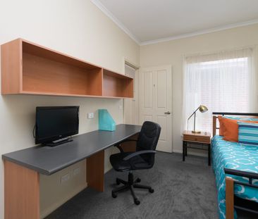 1.1/7 White Street, Oakleigh East, Vic 3166 - Photo 1