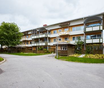 Flugsnappargatan 28 - Foto 1