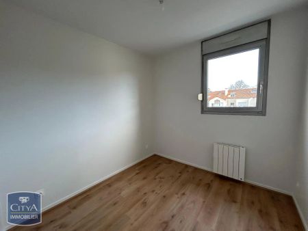 Appartement à louer 2 pièces 46.8m² - Photo 2