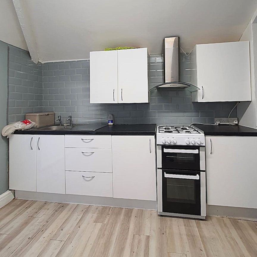 £950 PCM, Spacious Two Bedroom Apartment in Clare Road, Grangetown, Cardiff, CF11 6RX - Photo 1