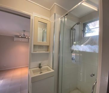 Compact 1.5 bedroom unfurnished home - Photo 5