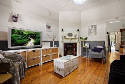 Three Bedroom Home - Photo 1