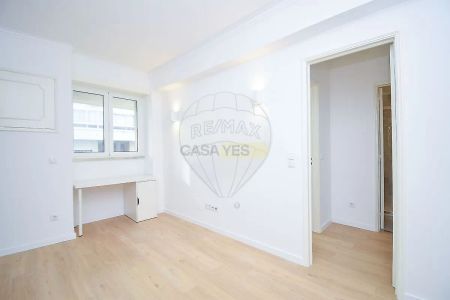 Apartment T1 in Moscavide e Portela, Loures - Photo 3
