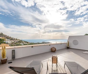 Beautiful penthouse with sea views for rent in Altea - Photo 2