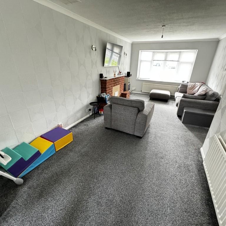 3 bedroom detached house to rent - Photo 1