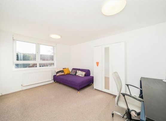 Wantage Road - Photo 1