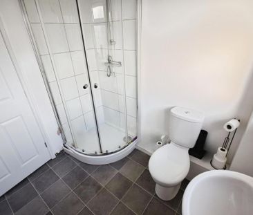 3 bedroom detached house to rent - Photo 5