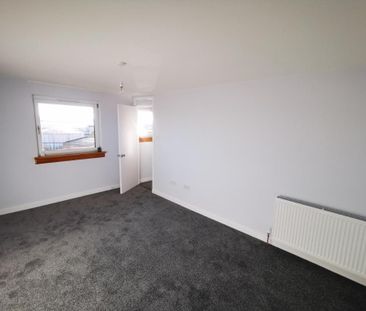2 bedroom maisonette to rent - Photo 5