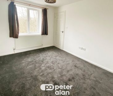 Duffryn Crescent, Llanharan, PONTYCLUN - Photo 2