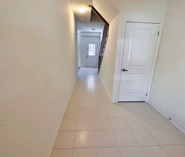 For Lease - 74 Chicago Lane, Markham, Ontario - Photo 5