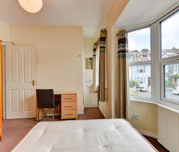 6 bedroom house to rent - Photo 2