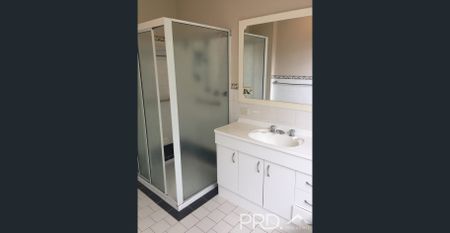 ENTERTAINERS DELIGHT! - Photo 2