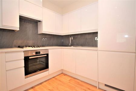 1 bedroom flat to rent - Photo 2