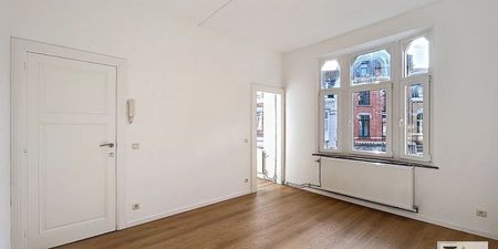 Appartement te huur in Liège voor € 570 met 1 slaapkamer - Photo 4