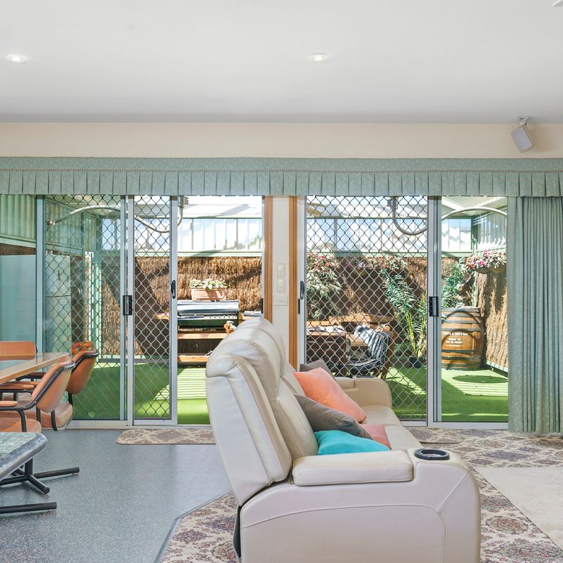 Centrally Located Loft Apartment - Photo 1