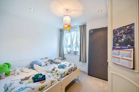 3 bedroom penthouse to rent - Photo 4