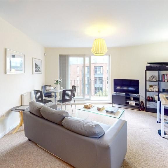 1 bedroom apartment to rent - Photo 1