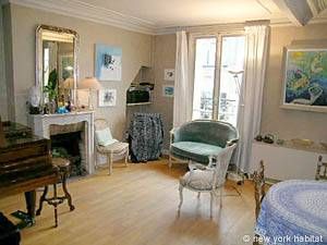 Logement à Paris, Location meublée - Photo 1