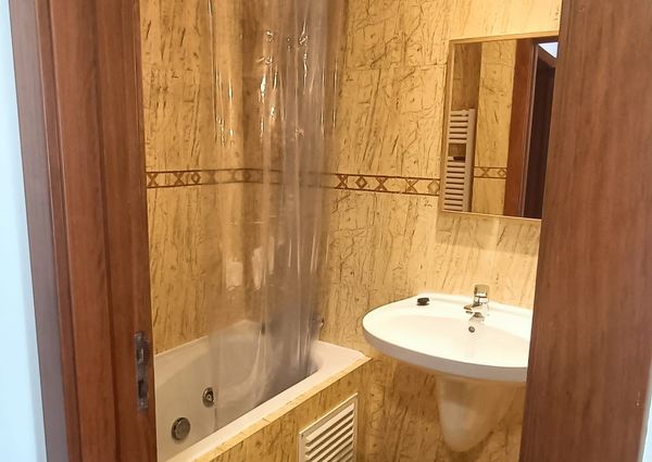 Apartamento T2 em Condomínio Fechado com Piscina, Matosinhos-Sul
