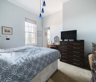 3 bedroom penthouse to rent - Photo 3