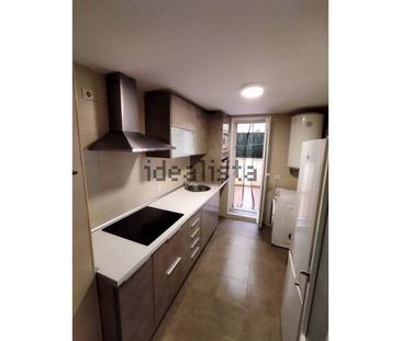 Alquiler de piso en Ronda del Estero - Photo 3
