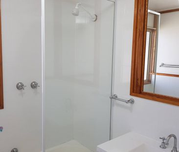 Neat & Tidy Fully Furnished 3-Bedroom Unit - Photo 6