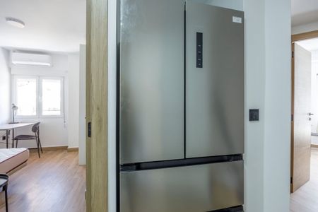 Carrer de lArquitecte Arnau, Valencia, Valencian Community 46020 - Photo 2