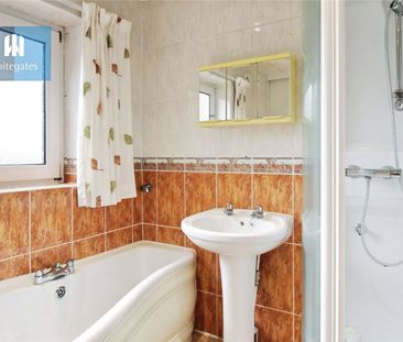 Woodleigh Crescent, Ackworth, Pontefract, West Yorkshire, WF7 - Photo 3