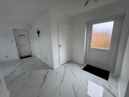 Denham Road - Photo 4