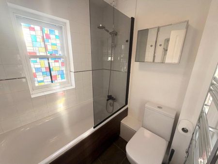 3 bedroom terraced house to rent - Photo 5