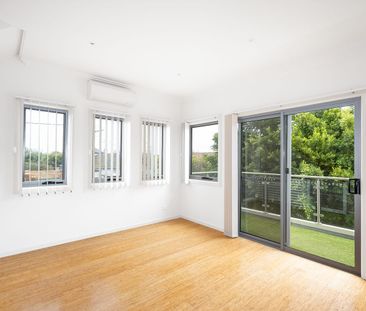 ALL ABOUT THE LOCATION! - Photo 4