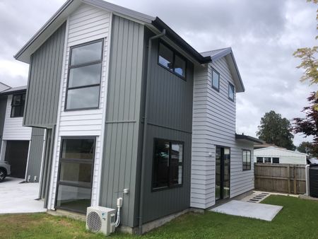 1/39 Kowhai Street, Hamilton Lake — - Photo 3