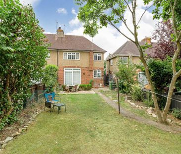 3 bedroom semi-detached house to rent - Photo 5