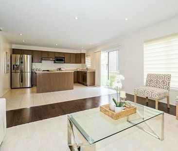 For Lease - 17 Raithby Crescent Unit# Main Floor, Ajax, Ontario - Photo 6