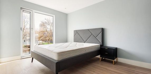 Wharf Lane, London E14 - Photo 2