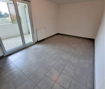 Location Appartement 1 pièce 29m² LAUNAGUET 31140 - Photo 3