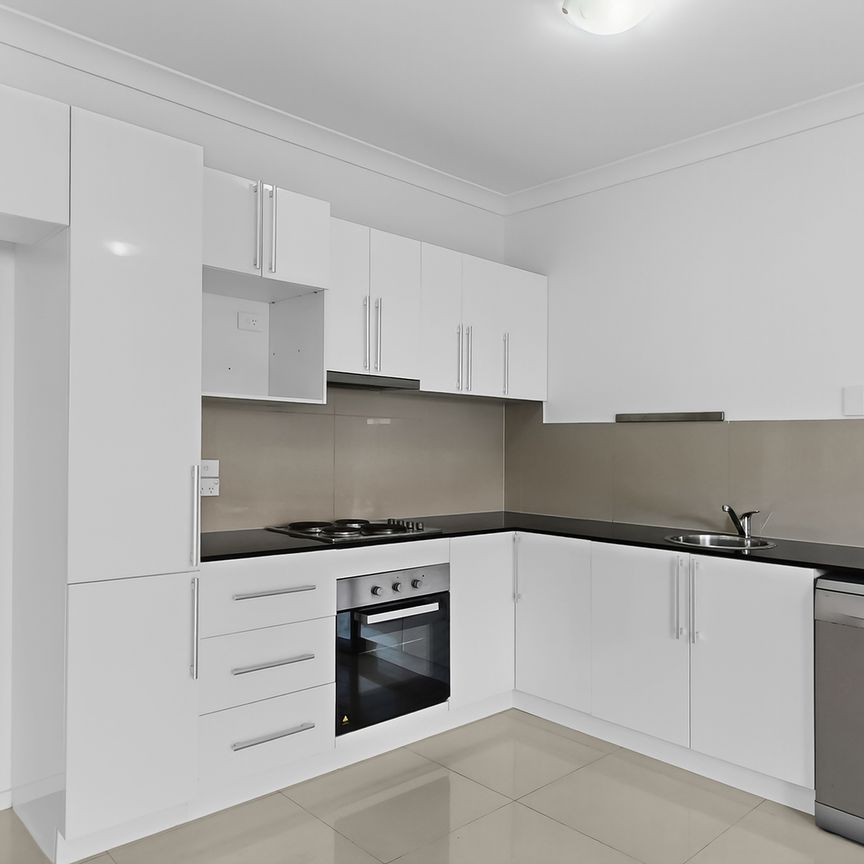 2/12 Kuranda Street, Waterford QLD 4133 - Townhouse For Rent | Domain - Photo 1