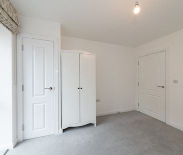 2 Bed Flat, Nightingale Way, RG30 - Photo 3