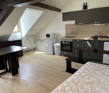 Location Appartement 1 pièce 30m² CHATELLERAULT 86100 - Photo 2
