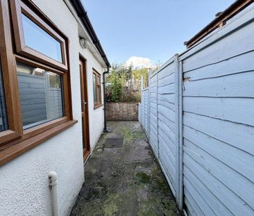 2 bedroom house to rent - Photo 2