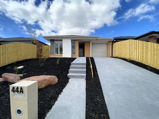 Brand New Family Home - Photo 1