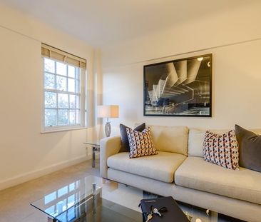 Pelham Court, Chelsea - Photo 1