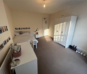 6 bedroom end of terrace house to rent - Photo 6