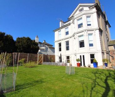3 bedroom apartment to rent - Photo 1