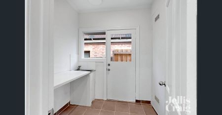 Charming Renovated Victorian in Prime Kew Location - Photo 3