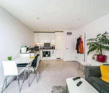 Skylark House, Drake Way, Reading, RG2 - Photo 1