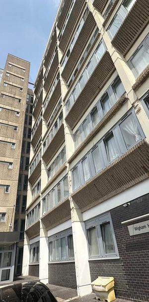 2 bedroom flat to rent - Photo 1