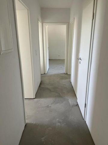 Bei VIVAWEST die Sonnenstrahlen auf dem eigenen Balkon genießen. - Photo 3